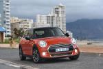 Mini Cooper 5-Door 2018 года (ZA)